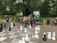 Gro&szlig;schach im Park